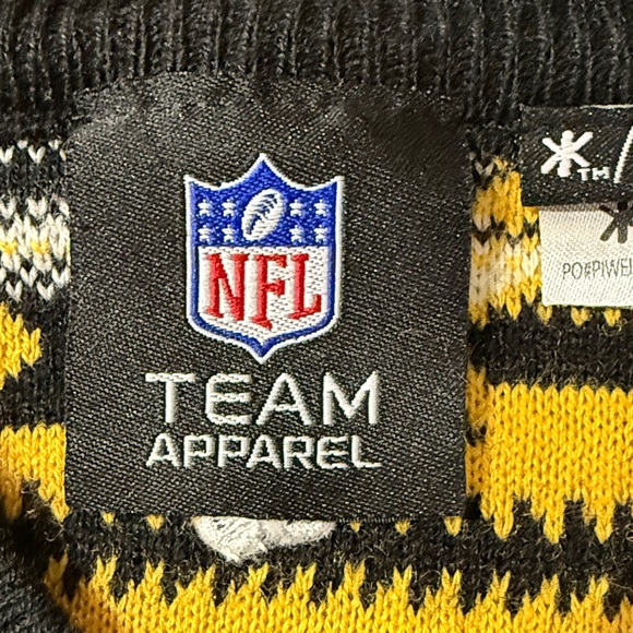NFL Team Apparel Black and Yellow Sweater - Picture 2 of 6
